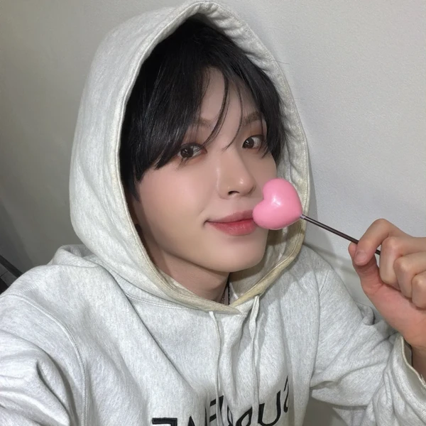 Top Photo Full of HEECHAN (DKB) Love