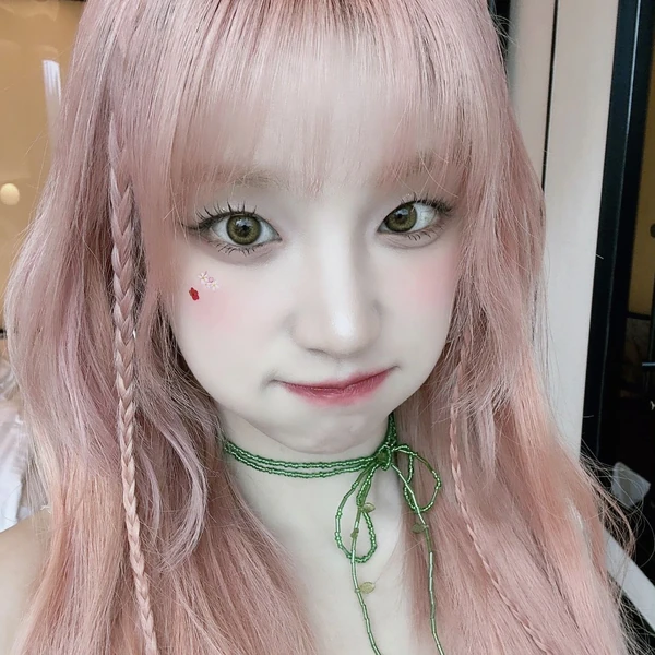 Momen Terbaik Yuqi (i-dle) Pilihan Penggemar