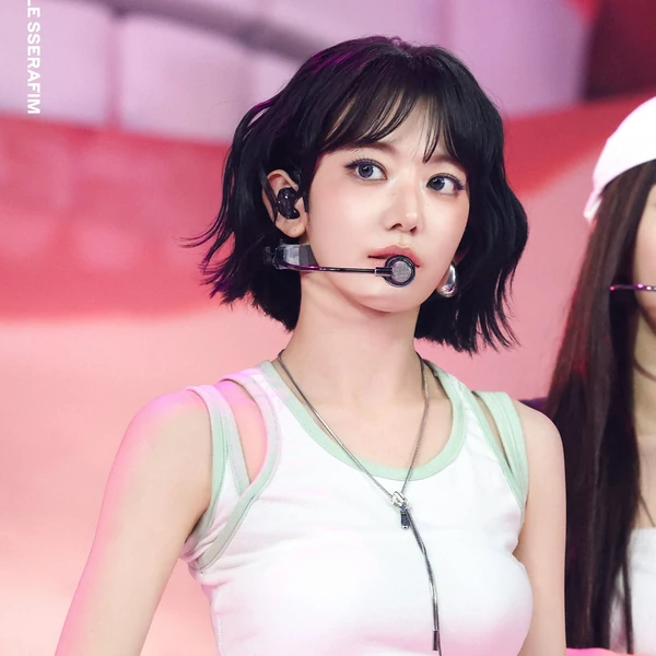 Today's Most Loved Sakura (LE SSERAFIM)