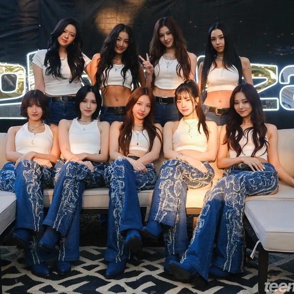 오늘 가장 사랑받은 미나 (TWICE)의 모습