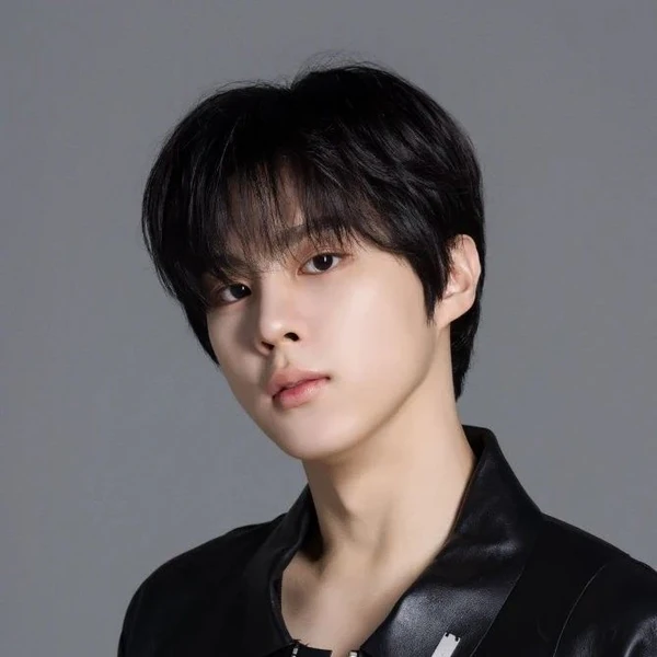 오늘 가장 사랑받은 김우석의 모습