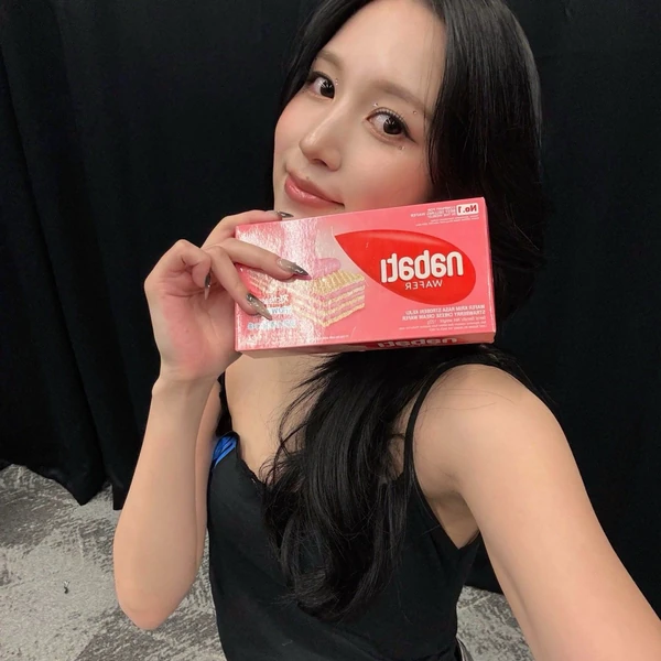 미나 (TWICE) 팬심 가득한 인기 사진