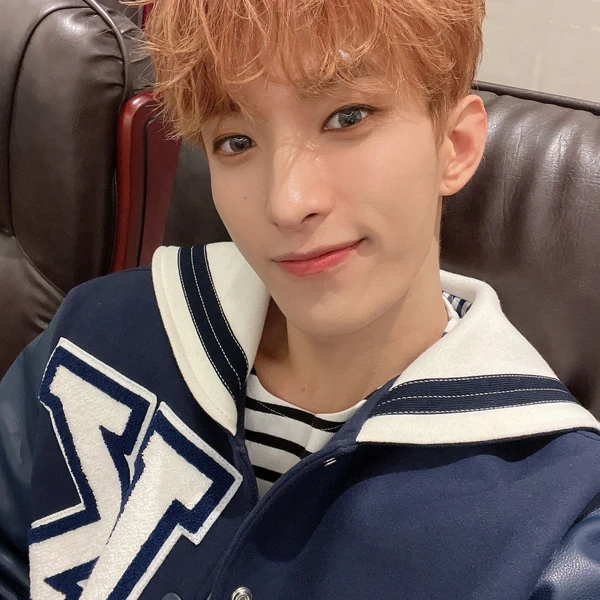 Top Photo Full of SEVENTEEN Love