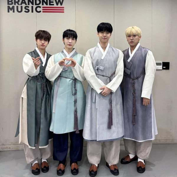 Today's Most Loved AB6IX