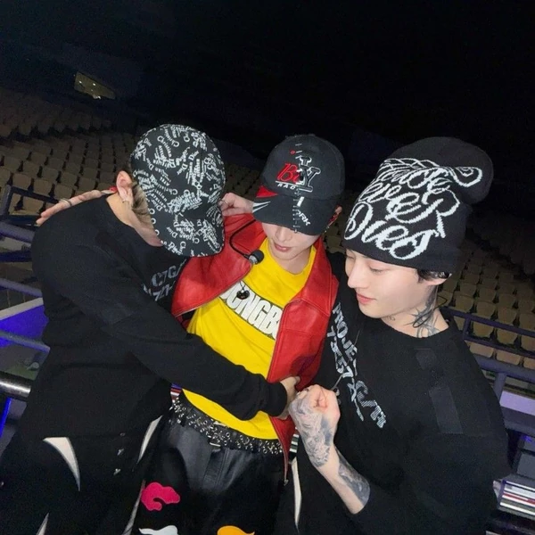 Top Photo Full of Seunghan Love