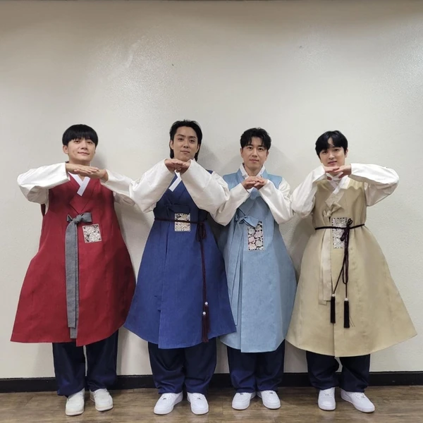 Top Photo Full of SECHSKIES Love