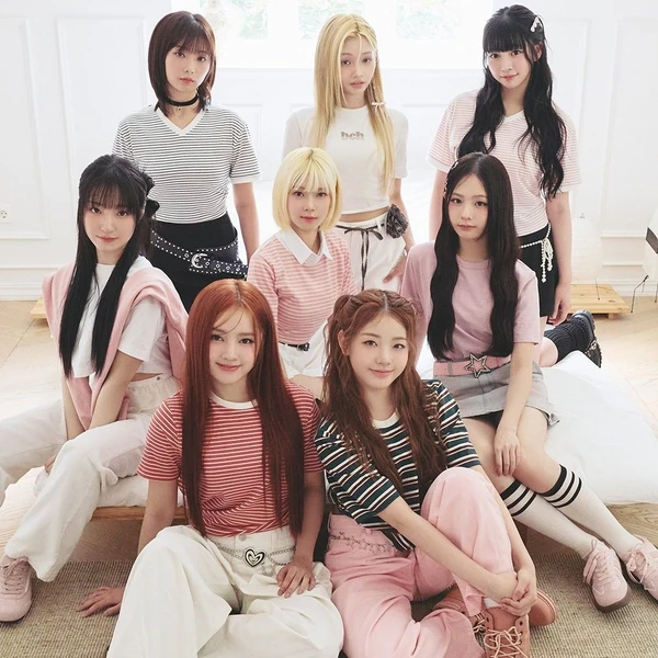 Top Photo Full of UNIS Love