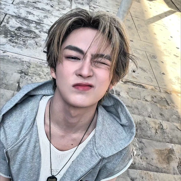 Today's Most Loved Heart (BUS)