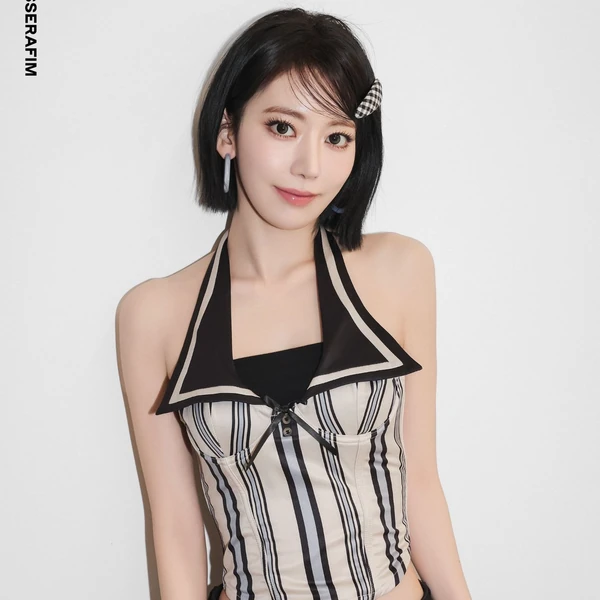 Top Photo Full of Sakura (LE SSERAFIM) Love