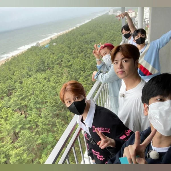 Today's Most Loved iKON