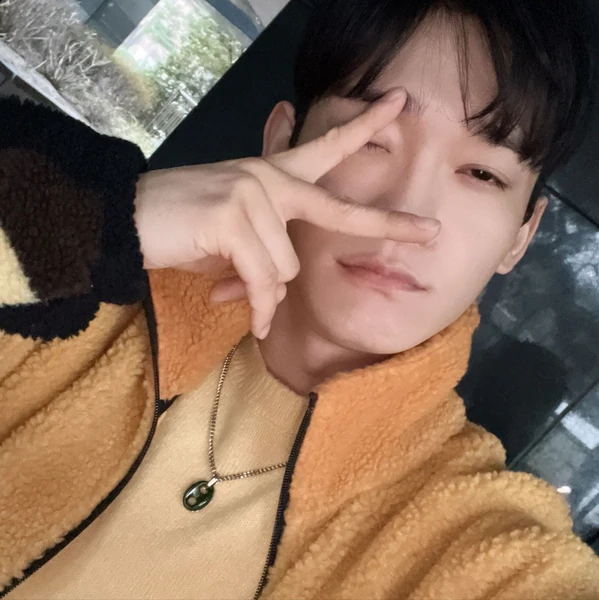 Today's Most Loved Chen (EXO)