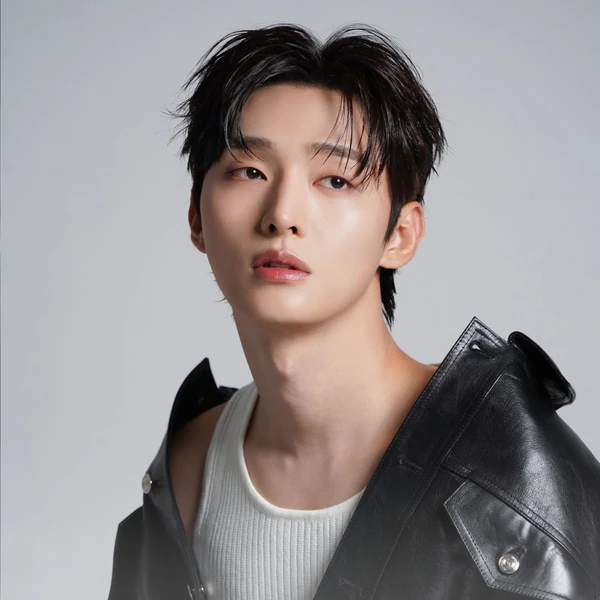 Today's Most Loved Yoon Jisung