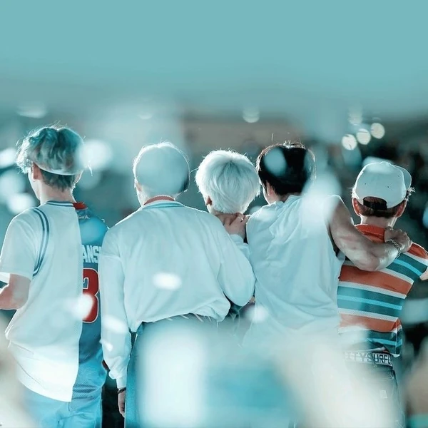 Top Photo Full of SHINee Love