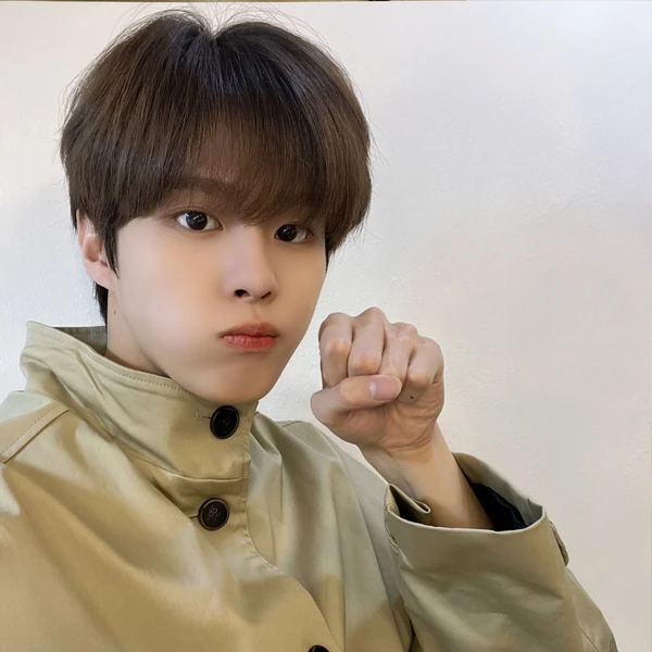 Top Photo Full of Kim Wooseok Love