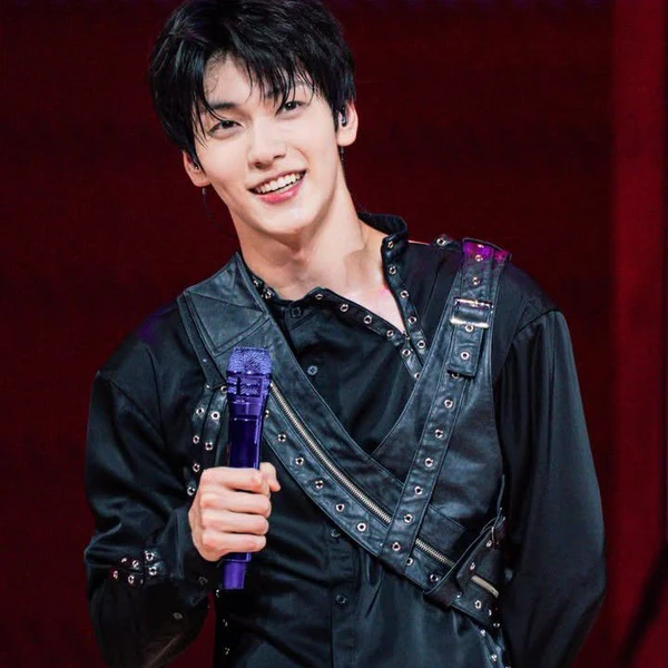 Today's Most Loved Soobin (TOMORROW X TOGETHER)