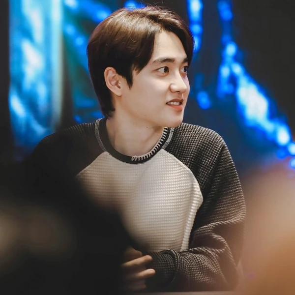 今日最受喜愛的D.O. (EXO)