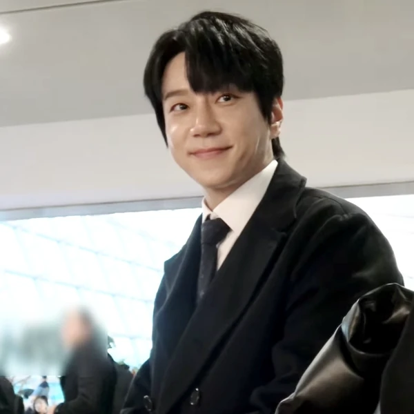 Top Photo Full of Hwang Chiyeol Love