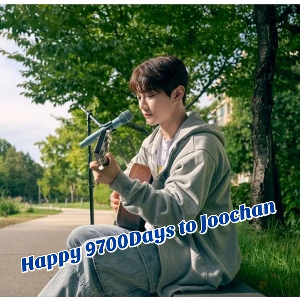 Signature photo of Hong Joochan (GoldenChild) capturing their charm