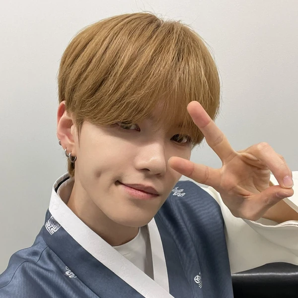 粉丝票选的啓賢 (VERIVERY)最佳瞬间