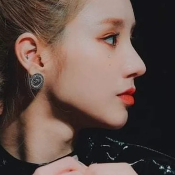 Today's Most Loved HeeJin (ARTMS)