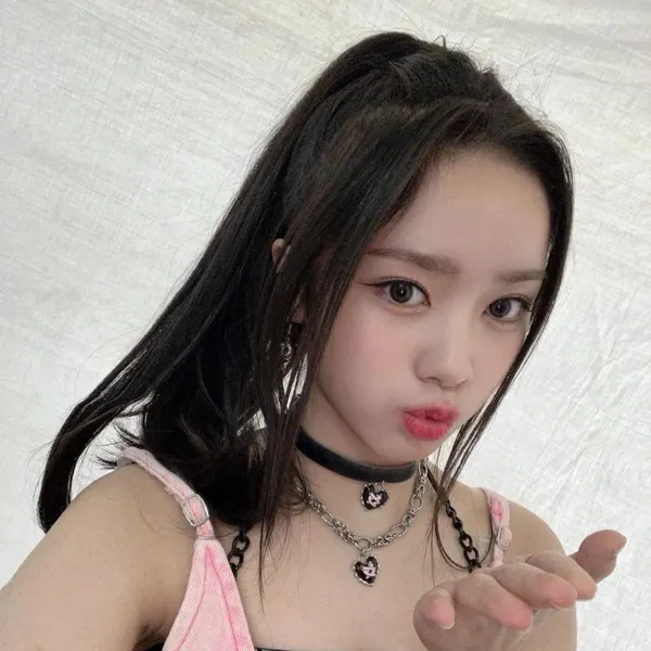 今日最も愛されたエリシア (UNIS)の姿