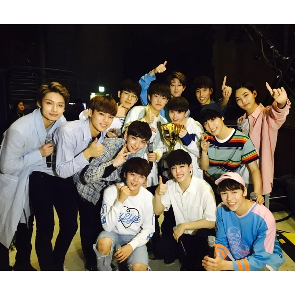 充滿粉絲愛意的SEVENTEEN人氣照片