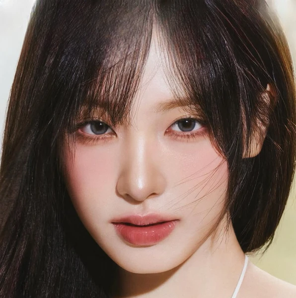 Popular profile image of LIZ (IVE) selected by votes