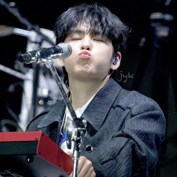 DAY6 ウォンピル ファンダムコミュニティ │ KPOP人気No.1アプリ 最愛ドル