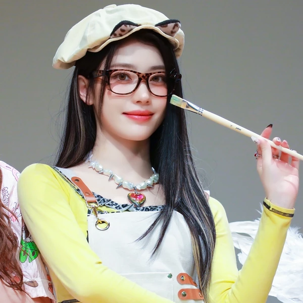 今日最も愛されたシャオティン (Kep1er)の姿