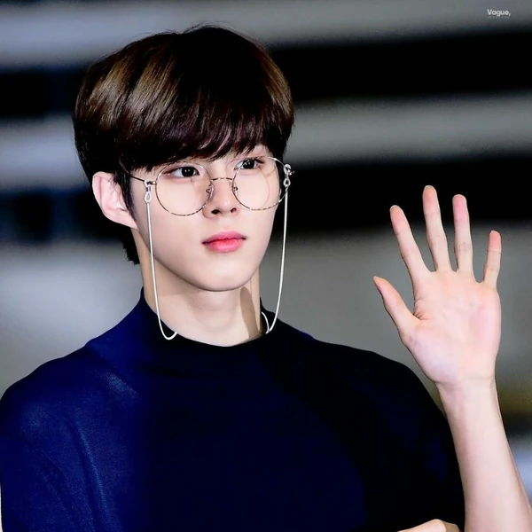 キム・ウソクへの愛が詰まった人気写真