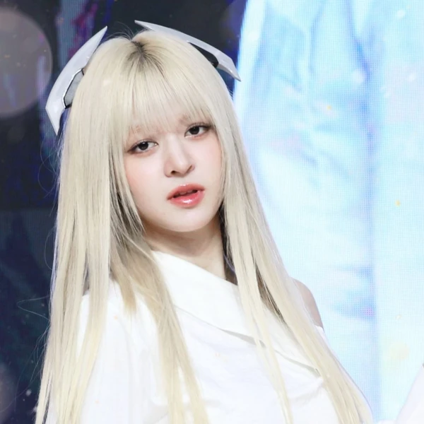 Today's Most Loved LILY (NMIXX)