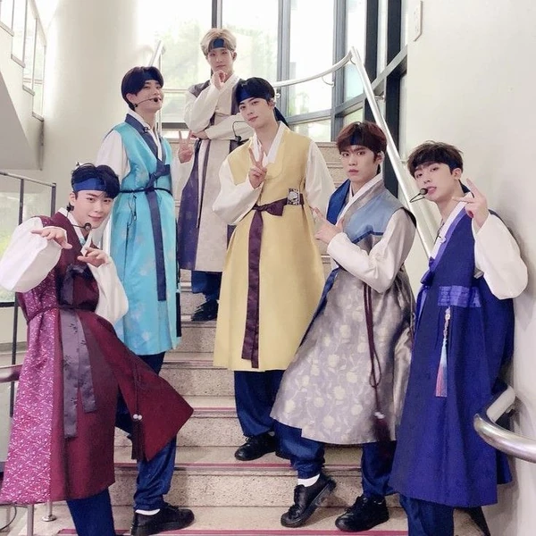 Penampilan ASTRO yang Paling Dicintai Hari Ini