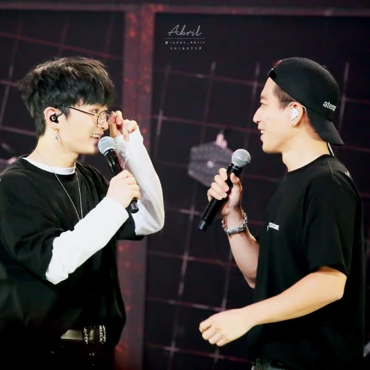 Today's Most Loved SECHSKIES