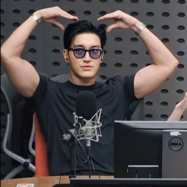 오늘 가장 사랑받은 시원 (슈퍼주니어)의 모습