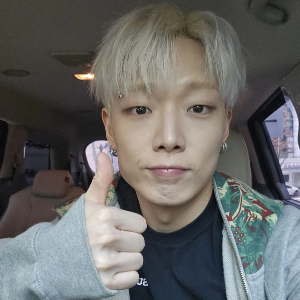 Top Photo Full of BOBBY (iKON) Love