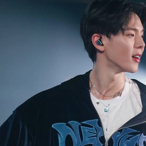 Postingan banner Shownu (MONSTA X) paling populer di komunitas