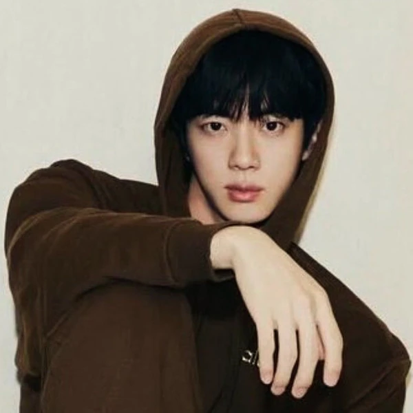 Foto perwakilan Jin (BTS) yang bersinar hari ini di Choeaedol