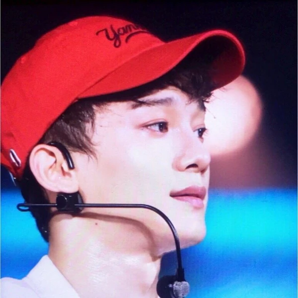 Foto Populer Penuh Cinta untuk Chen (EXO)