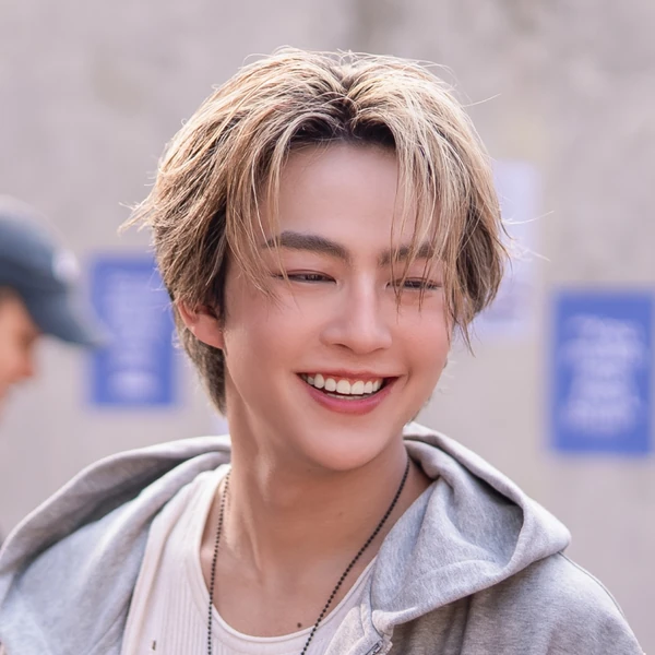 Top Photo Full of Heart (BUS) Love