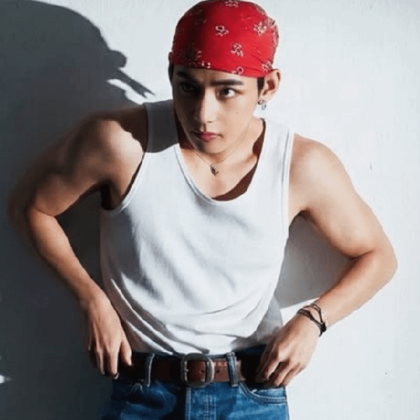 今日最も愛されたV (BTS)の姿