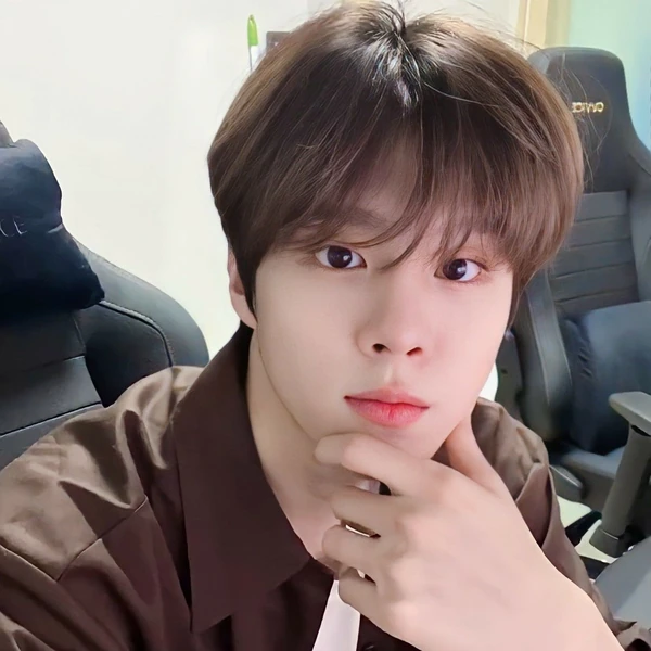 오늘 가장 사랑받은 김우석의 모습