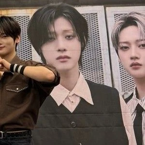 Foto Populer Penuh Cinta untuk WEi