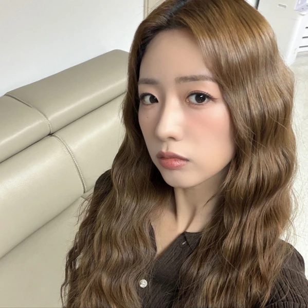 今天最受喜爱的尹普美 (Apink)