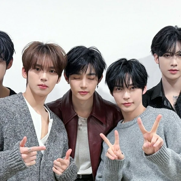 Top Photo Full of ZEROBASEONE Love