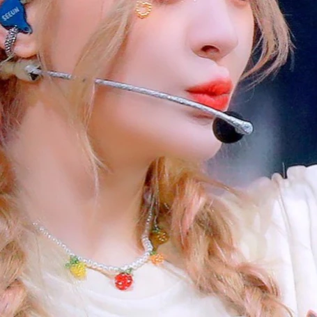 Today's Most Loved Seeun (STAYC)