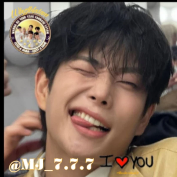 Top Photo Full of ASTRO Love