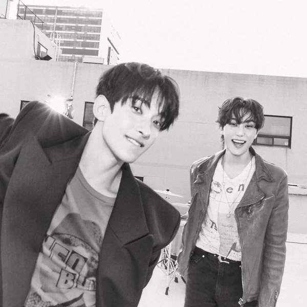 Top Photo Full of SEVENTEEN Love