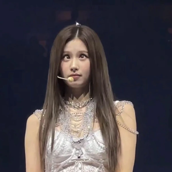 Top Photo Full of Sana (TWICE) Love