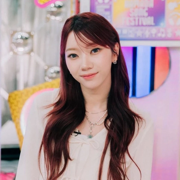 IS:SUE 坂口梨乃 ファンダムコミュニティ │ KPOP人気No.1アプリ 最愛ドル