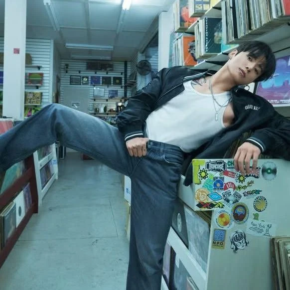 Foto Populer Penuh Cinta untuk Jungkook (BTS)